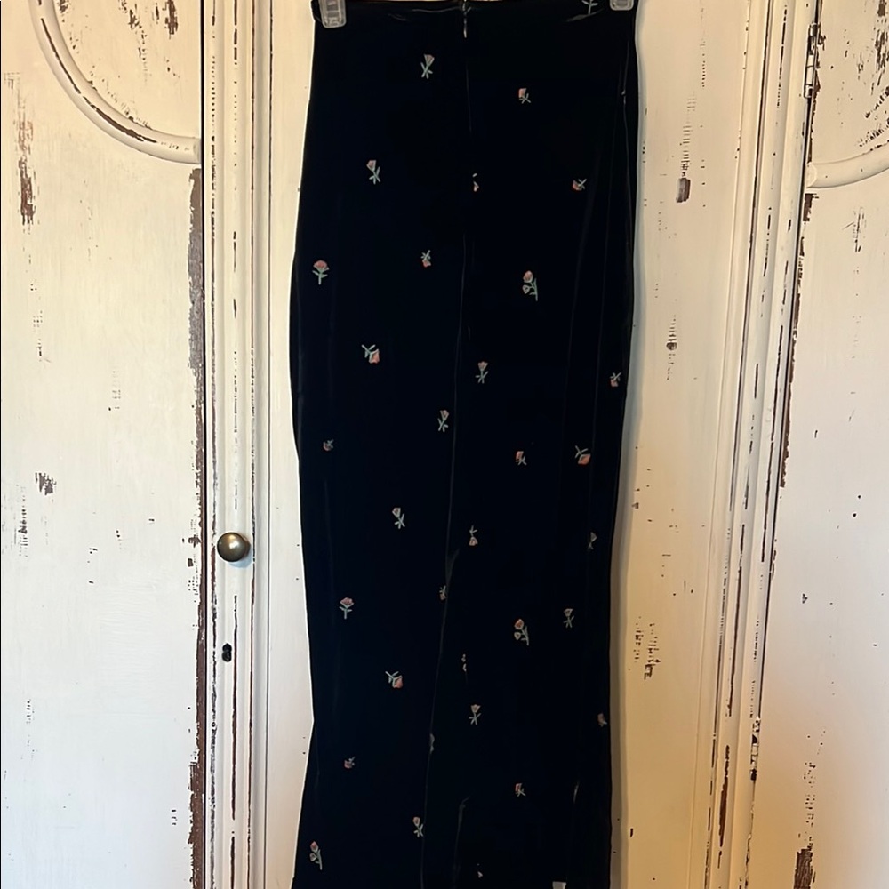 WeWoreWhat velvet black midi skirt with Floral Accents. Ruched front . - Picture 6 of 7